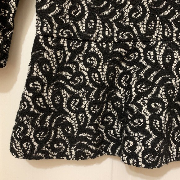J. Crew - Women’s 3/4 Sleve Lace Overlay Peplum Blouse - XS Black Over Cream - Picture 2 of 7